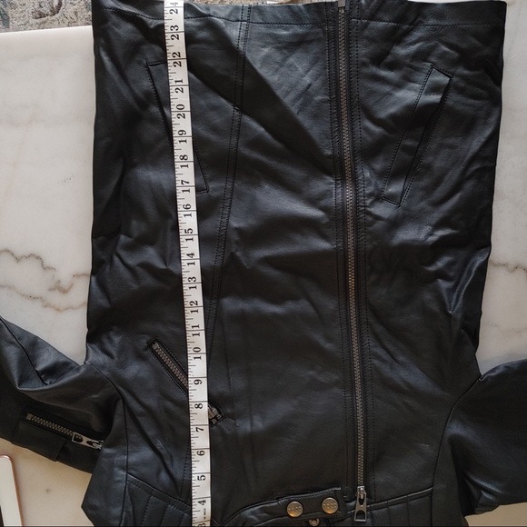 Leather jacket - Picture 6 of 6